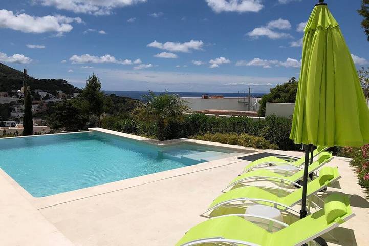 Loft voor 10 personen, met balkon en tuin op Ibiza