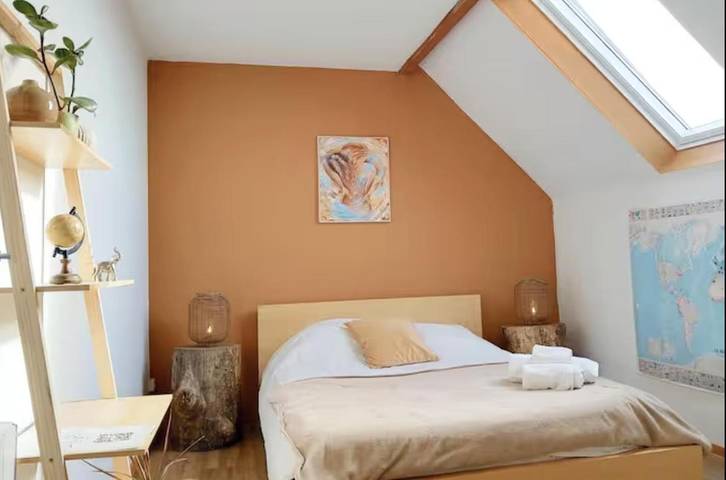 Gîte pour 2 personnes, avec jardin et jacuzzi à Cressanges
