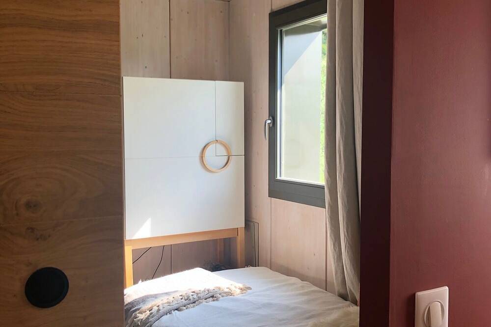 Maison Contemporaine en Bois sur Pilotis, vue Incroyable in Pont-de-Barret, Région de nyons