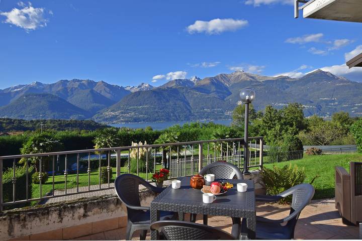 Ferienhaus für 3 Personen, mit Terrasse und Seeblick sowie Pool am Comer See - 2