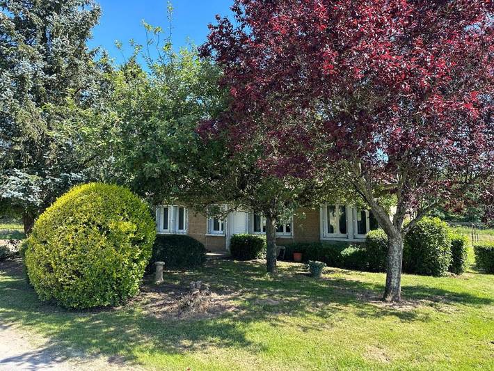 Location de vacances pour 6 personnes, avec jardin à Jossigny