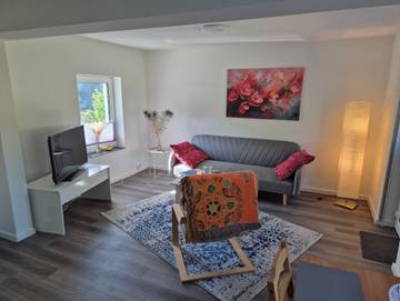 Ferienwohnung für 2 Personen, mit Terrasse und Garten, kinderfreundlich in Niesgrau