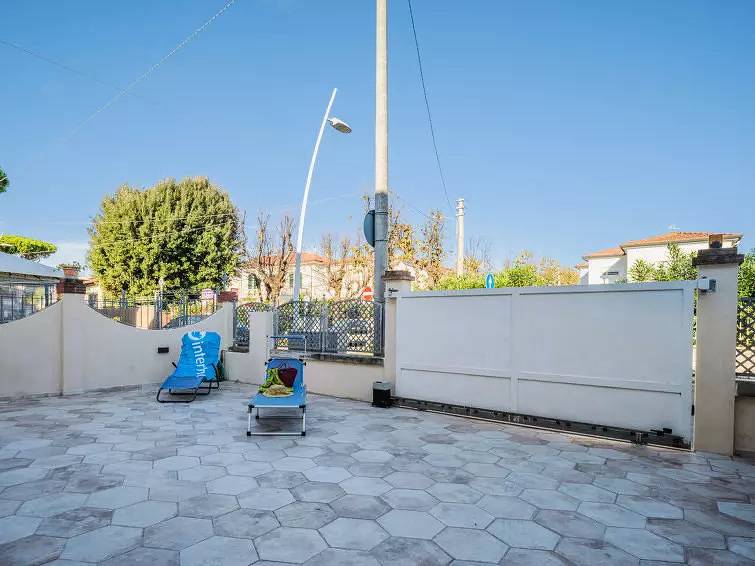 Huis 5 Personen in Lido di Camaiore, Italiaanse Rivièra