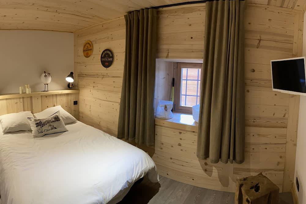 Traditional Chalet - Sainte Foy Tarentaise \"Cristal Dark in Sainte-Foy-Tarentaise, Ruitor Massif