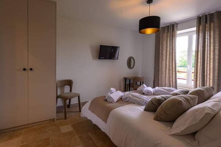 Gîte pour 8 personnes, avec jardin ainsi que sauna et jacuzzi à Saint-Sauveur-le-Vicomte - 2