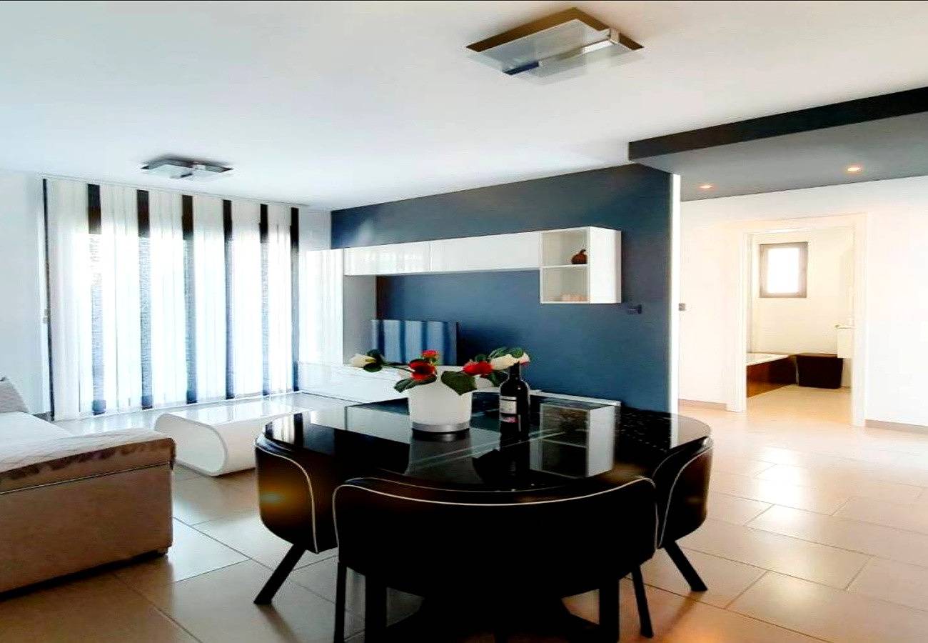 Ganze Wohnung, Atico Oasis Beach Ii La zenia in La Zenia, Orihuela