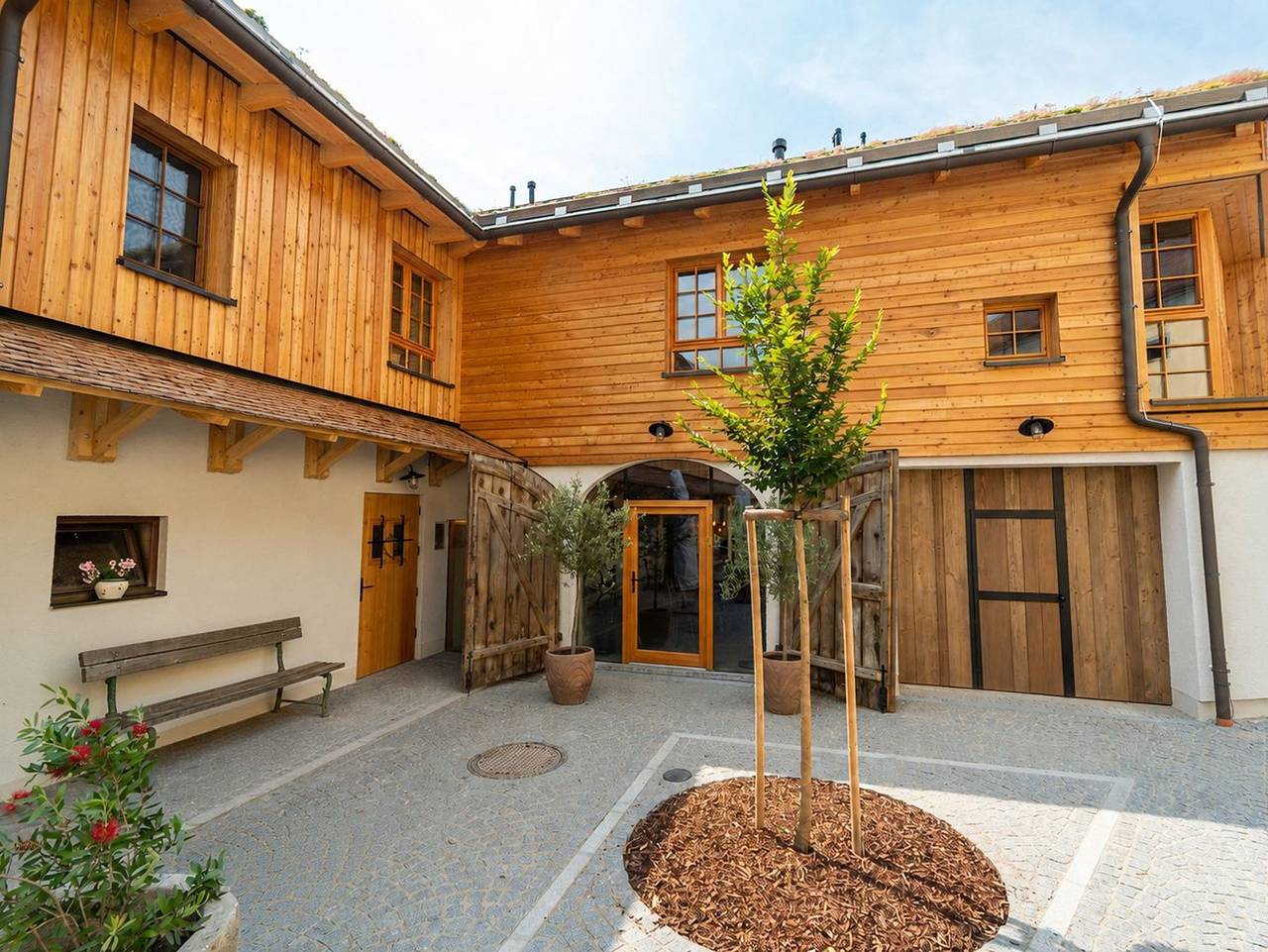 Eidenberger's Herberge - Doppelzimmer, Dusche, Wc, gartenseitig, Og (4) in Linz-Wels