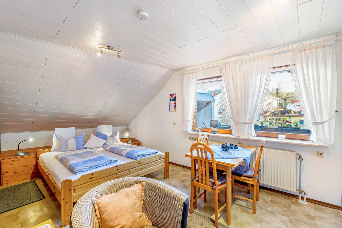 Appartement entier, Appartement '5' avec jardin partagé, balcon et Wi-Fi in Endingen am Kaiserstuhl, Endingen