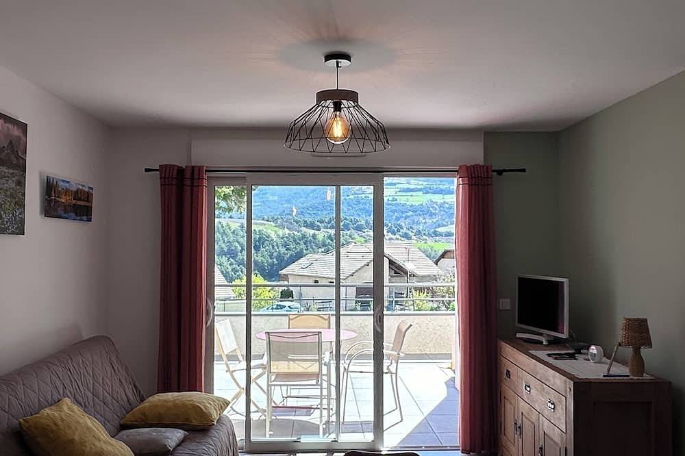 Appartement entier, New appartement 2 personnes Embrun dans résidence au calme in Embrun, Parc national des Écrins