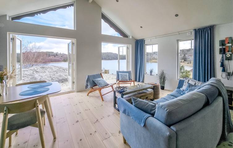 Maison de vacances pour 4 personnes avec vue sur le lac in Norra Västkusten