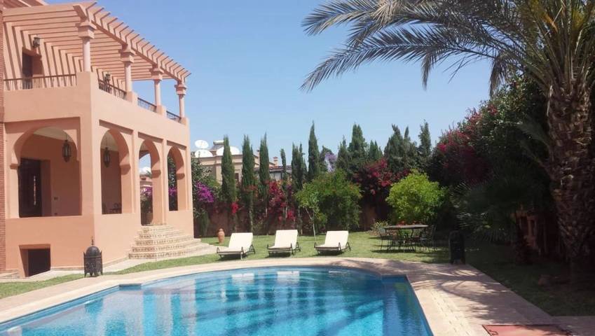 Villa für 12 Personen, mit Pool und Garten sowie Ausblick - 1