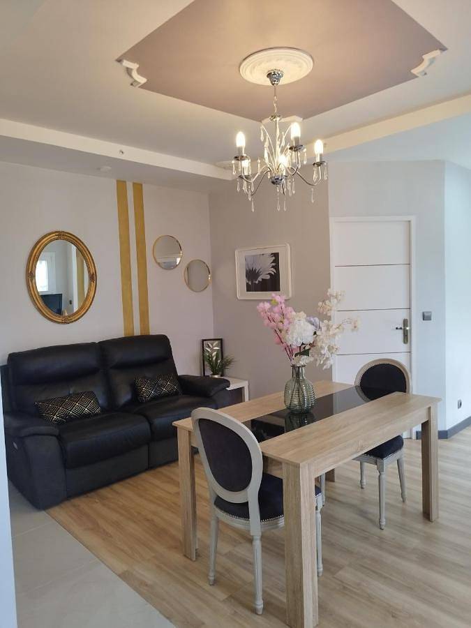 Gîte pour 2 personnes, avec Terrasse et Vue à La Boisse - 2