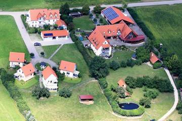 Ferienpark für 4 Personen, mit Garten und Balkon in Franken