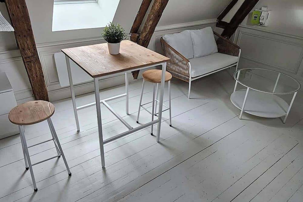 Ganze Wohnung, Le perchoir, studio avec mezzanine in Arras, Arras und Umgebung
