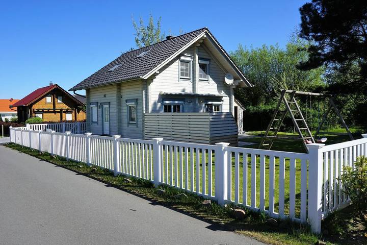 Ferienhaus für 6 Personen, mit Terrasse und Garten in Dranske - 2