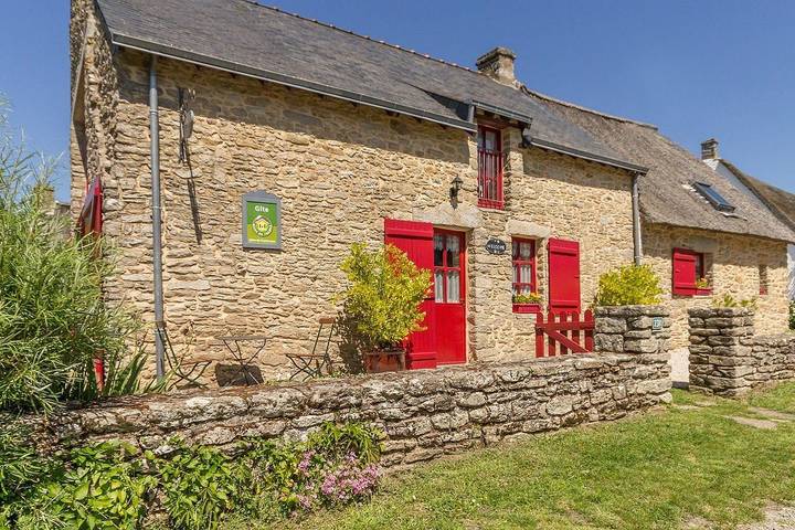 Gîte pour 4 personnes, avec terrasse et jardin à Saint-Lyphard - 2