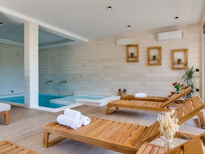 Ferienwohnung für 4 Personen, mit Terrasse und Kinderpool auf Pag - 2