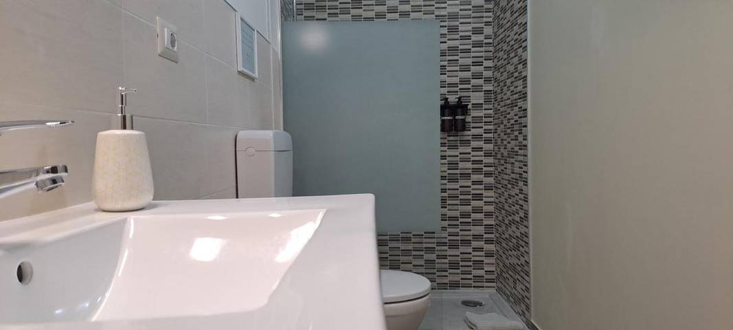 Location de vacances pour 2 personnes, avec vue et jardin à Dubino - 3