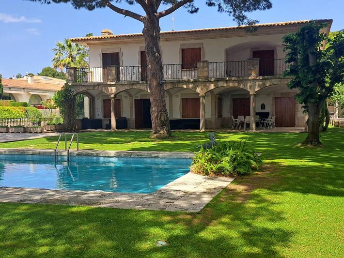 Villa voor 8 personen, with Balkon and Terras as well as Tuin in Platja d'Aro