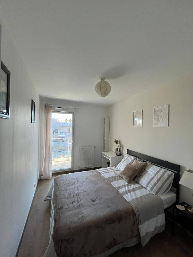 Gîte pour 7 personnes, avec vue et terrasse dans Plage du Lac de Bordeaux - 4