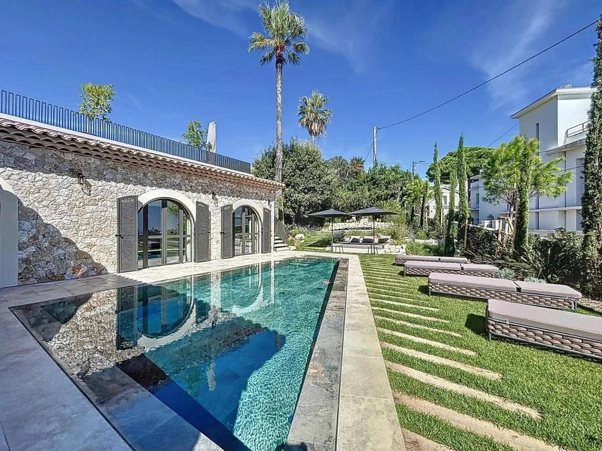 Double Room with Garden View in Antibes, Côte méditerranéenne (France)