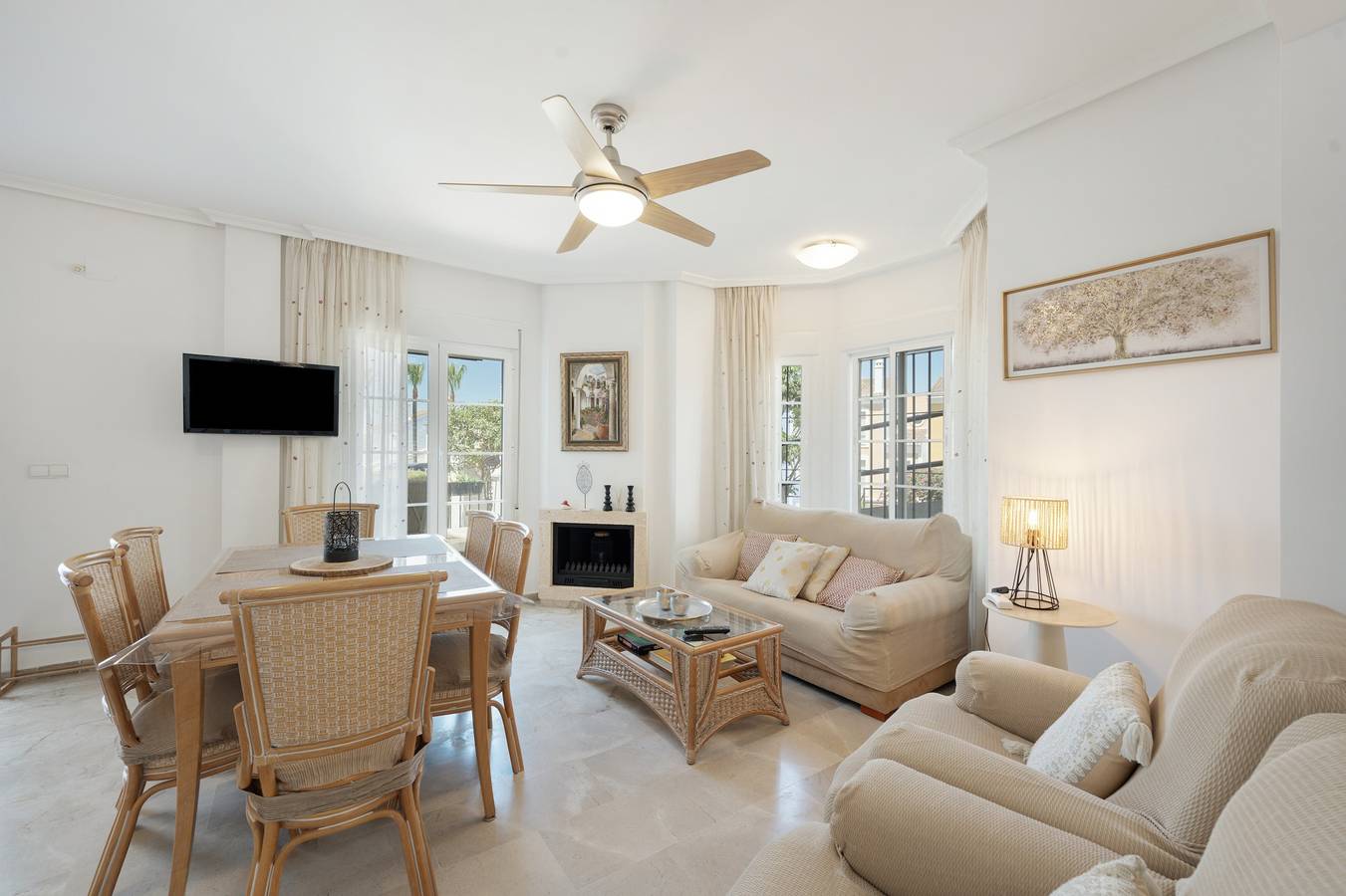 Casa de Férias 'Nouvelle Location Bord De Mer' com Vista Mar, Wi-Fi e Ar Condicionado in Bahia de Casares, Casares