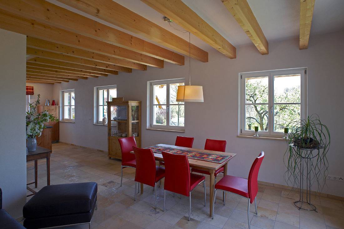 Ferienhaus im Streuobstgarten - Ferienhaus, 140qm , 2 Schlafzimmer, max. 4 Personen in Hüttlingen, Schwäbische Ostalb