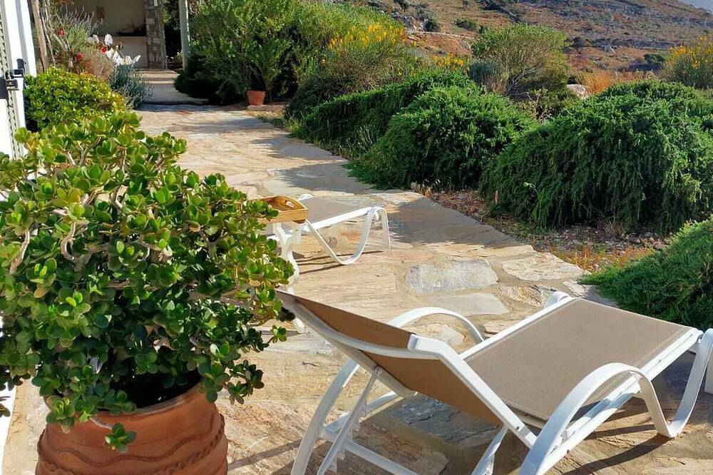 Amorgos- Villa Handras, Main Villa in Amorgos