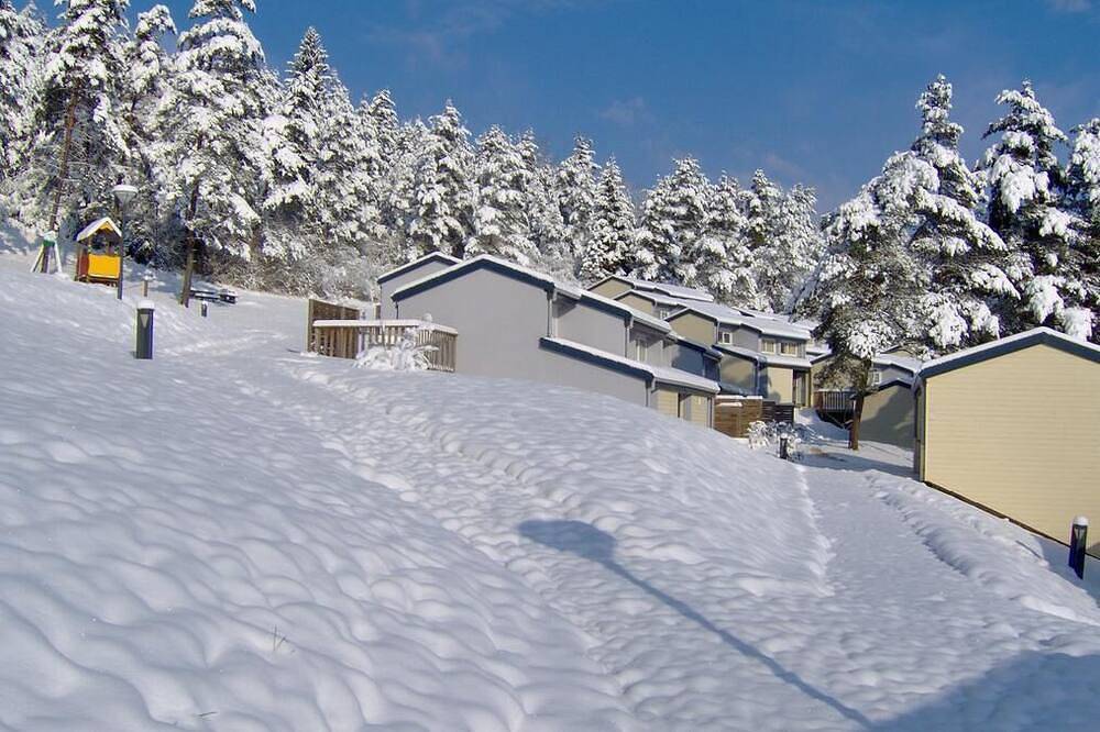 Ganze Wohnung, Schwimmbad, parkmöglichkeiten, fernseher, 49m², Les Rousses in Maisod, Lac de Vouglans