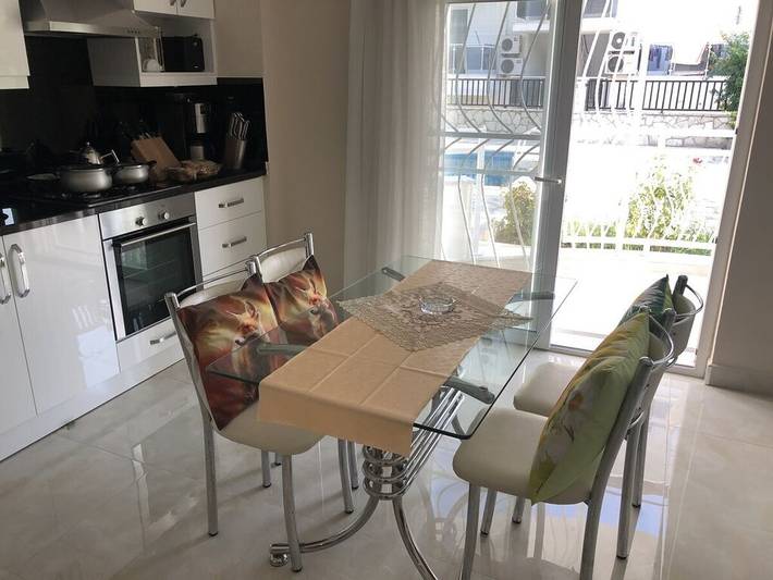 Location de vacances pour 4 personnes, avec piscine ainsi que balcon et jardin dans Province d'Antalya - 4