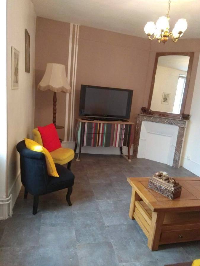 Appartement entier, Jolie maison de Potier in Deux Rivières, Région d'Auxerre