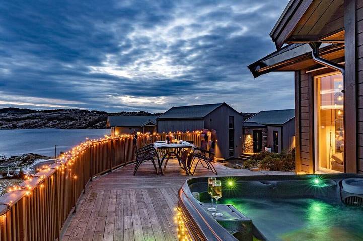 Ferienhaus für 10 Personen, mit Terrasse und Garten sowie Whirlpool - 1