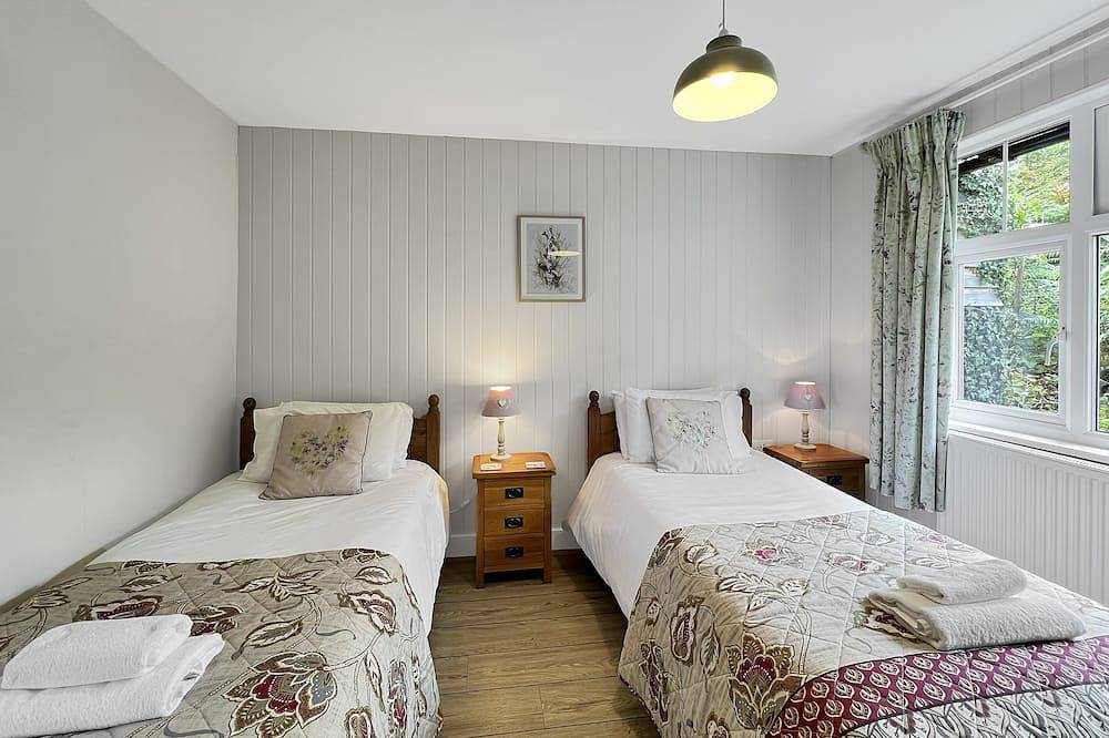 West Wind Holiday Home in Porlock in Porlock, Somerset