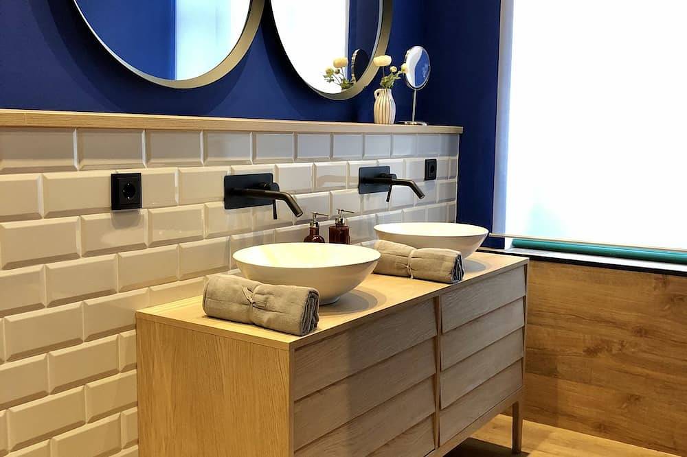 Ganze Wohnung, New / Vintage Chic Apartment in Dresden-Neustadt, Dresden