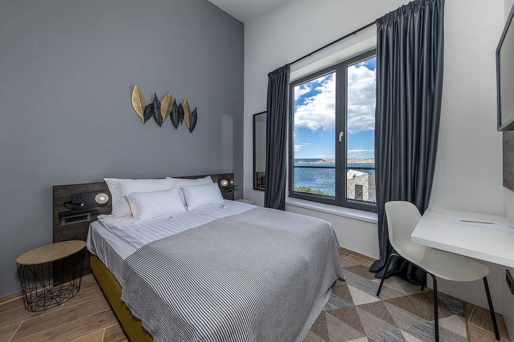 Luksusowa willa Rock - z prywatnym basenem i plażą in Lukovo Šugarje, Velebit Nature Park