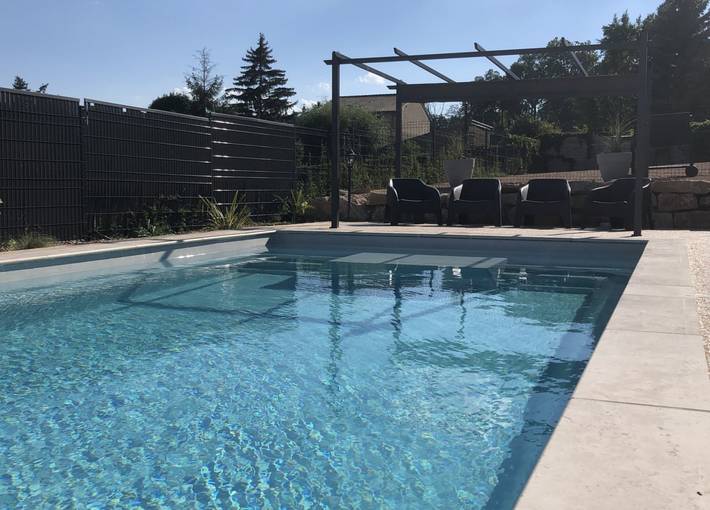 Gîte pour 15 personnes, avec jardin et piscine dans Rhône - 2