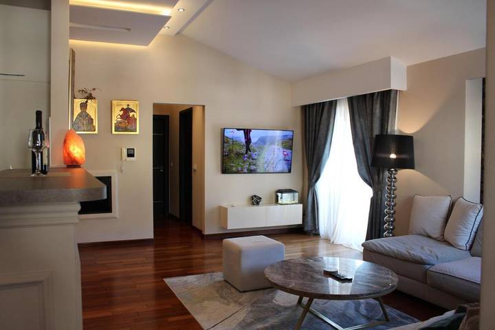 Ferienwohnung für 8 Personen, mit Whirlpool und Garten in Budva - 2