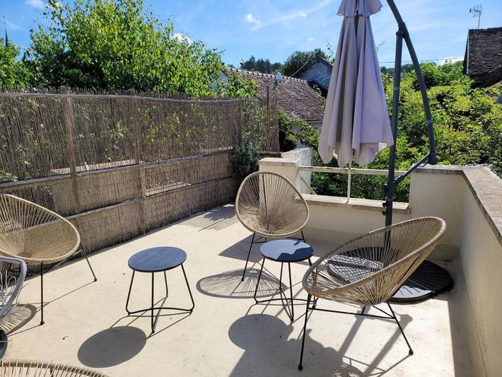 Location de vacances pour 5 personnes, avec Balcon et Terrasse ainsi que Jardin et Vue à Champagne-sur-Seine