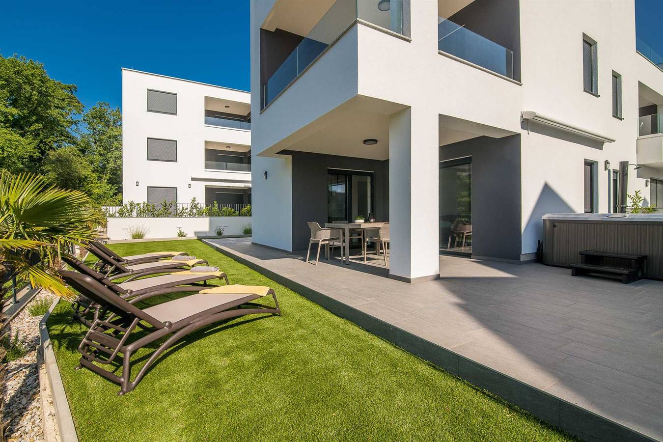 Appartamento vacanze a Njivice a partire da 146€ a notte
