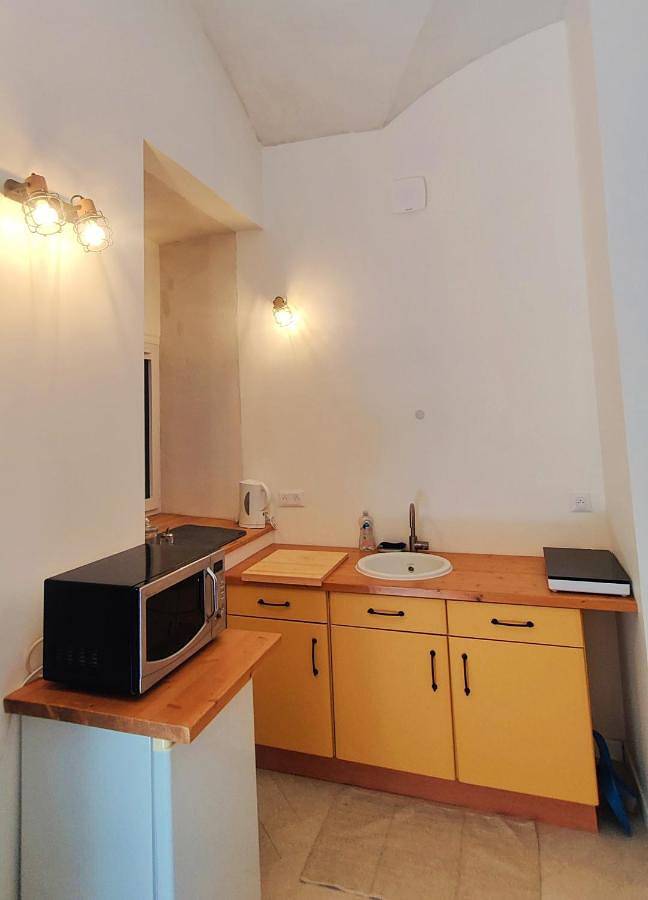 Gîte pour 4 personnes, avec jardin à Neuville-sur-Saône - 3