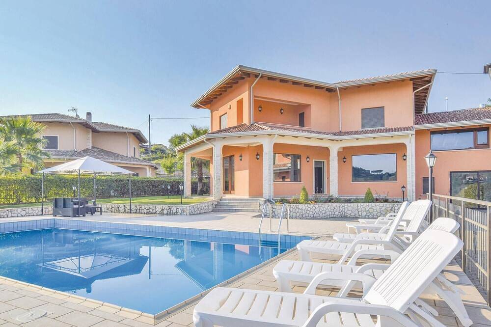 Bella casa a Rende Cs con sauna in Rende, Costa Tirrenica Calabria