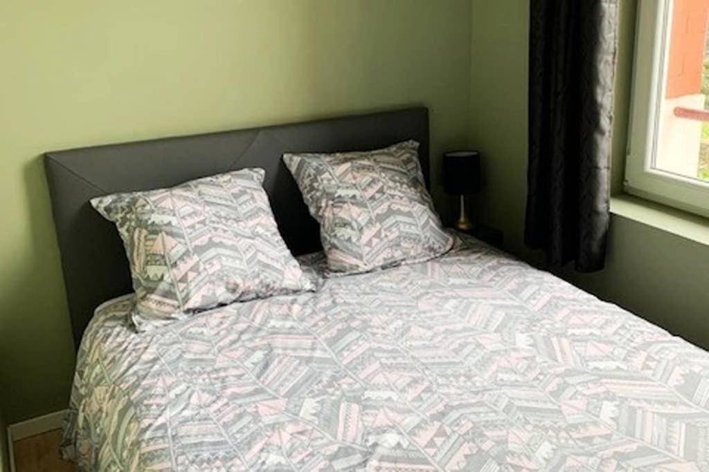 Appartement entier, One-Bedroom Apartment in Caudry, Département Nord