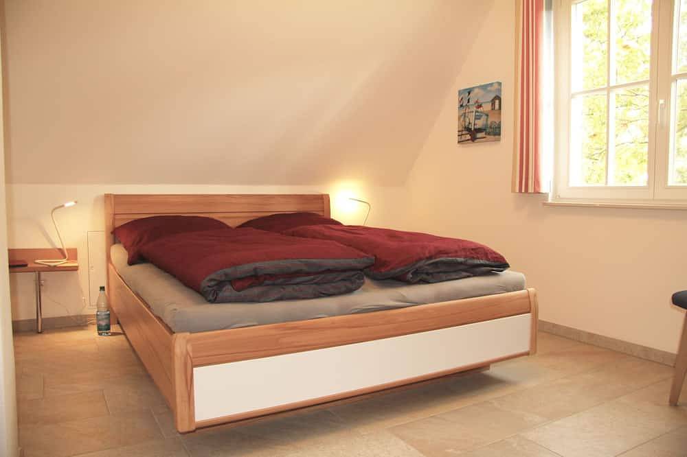Strandnah, familienfreundlich, nachhaltig, Sauna, Kamin, Garten, e-Ladestation in Ostseebad Glowe, Glowe
