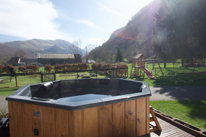 Location de vacances pour 2 personnes, avec jardin et jacuzzi à Campan - 4
