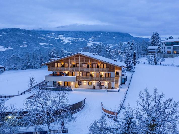 Ferienwohnung für 2 Personen, mit Garten und Pool sowie Ausblick in Völs am Schlern