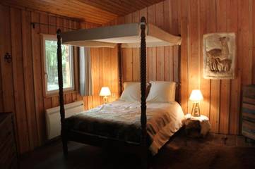 Gîte pour 4 personnes, avec vue ainsi que terrasse et jardin à Janvry