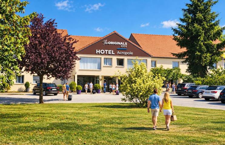 Hôtel pour 2 personnes, avec Terrasse et Jardin à Bernay