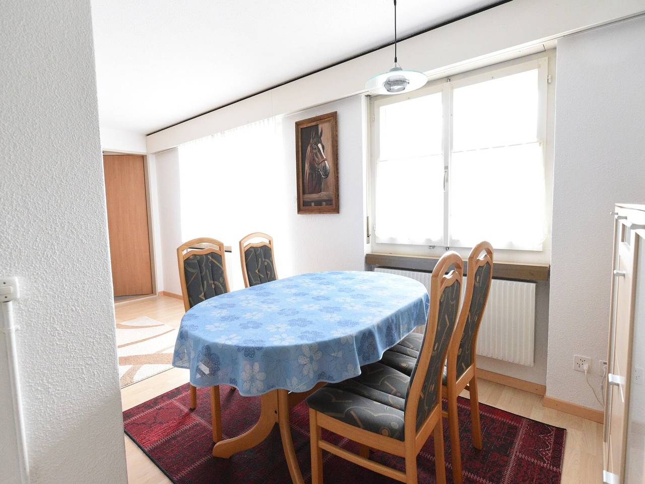 Ganze Wohnung, Modern Apartment in Mastrils with Terrace near Forest in Mastrils, Landquart