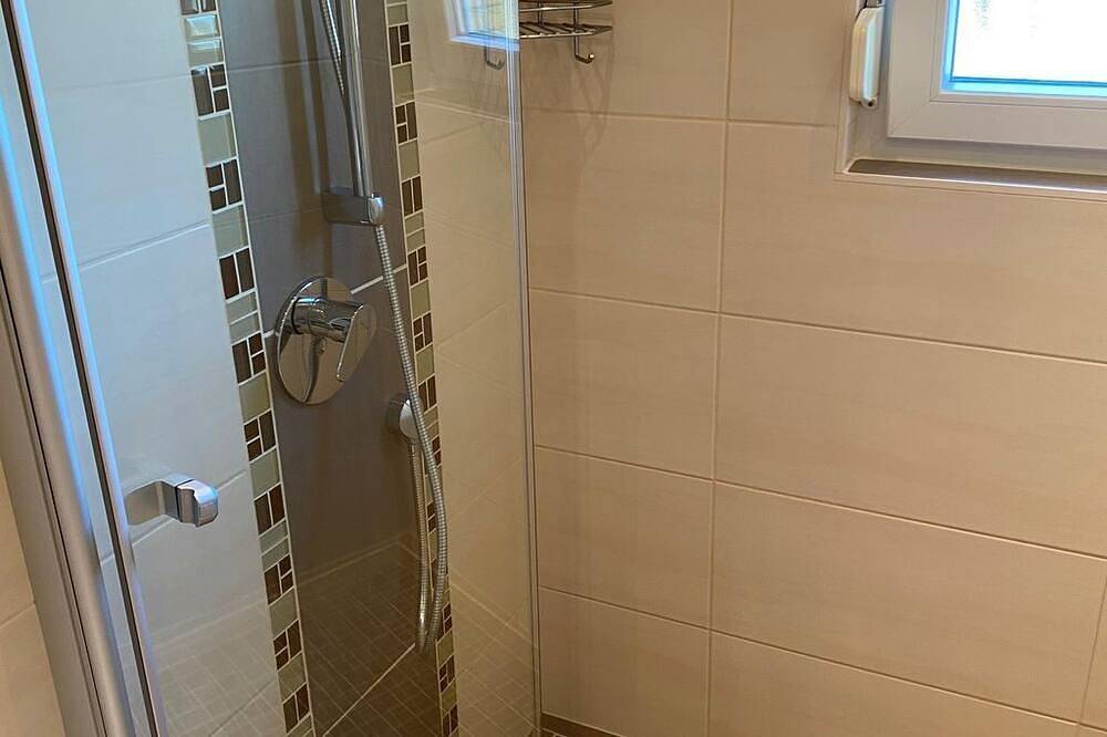 Ganze Wohnung, Ferienwohnung Ursula Reif - Appartement/Fewo, Dusche, Wc, 1 Schlafraum in Bendorf, Landkreis Mayen-Koblenz