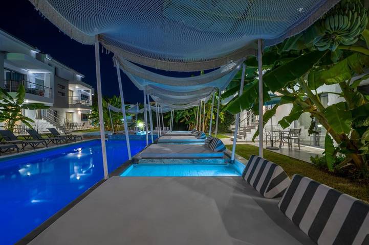 Gîte pour 3 personnes, avec piscine ainsi que jardin et vue dans Pefkochori - 3